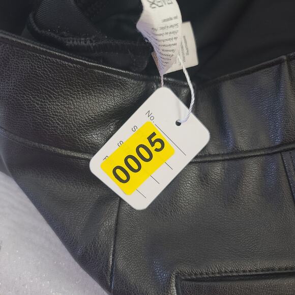 Spanx ladies  Leather-like Flare Pant black Size XS Mob wife Rock star Edgy Punk - Picture 11 of 11